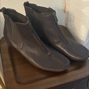 Donald J. Pliner Dark Brown Leather Ankle Boots